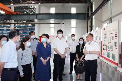 廈門市委常委、統(tǒng)戰(zhàn)部部長王雪敏一行赴哈爾濱九洲集團(tuán)調(diào)研考察